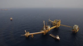 Ölkonzern bringt Tausende Arbeiter in Sicherheit