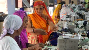 Selma, Fida und Jubadu bringen das Licht