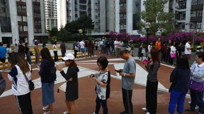 Lange Schlangen bei Wahlen in Hongkong