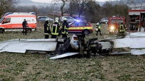 Ursache von Flugzeugabsturz mit zwei Toten unklar