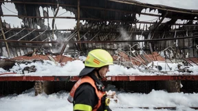 Lagerhalle in Fechenheim nur noch Ruine