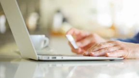 Die Bank flüchtet ins Netz