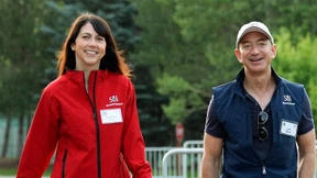 Frau von Jeff Bezos kritisiert Buch über ihren Mann