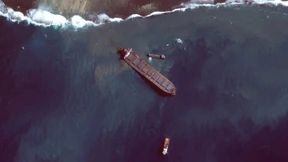 Öl aus havariertem Frachter vor Mauritius abgepumpt