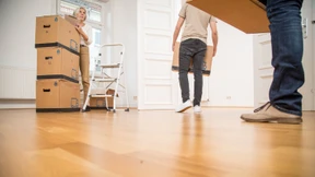 Junge Männer wohnen länger bei den Eltern