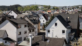 Gemeinde in Geldnot will keinen Aufpasser im Rathaus