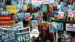 Londoner demonstrieren fürs staatliche Gesundheitssystem