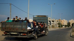 Massenflucht im Gazastreifen – Israels Truppen in Stellung