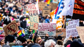 Verteidigt die alten Parteien!