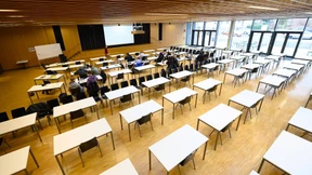 „Click and meet“ bleibt – Weitere Öffnung der Schulen verschoben