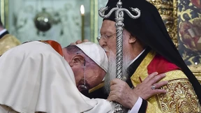 Ein bescheidener Papst fährt Renault