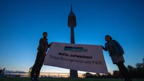 Wut der Container-Anleger richtet sich gegen Aufsicht