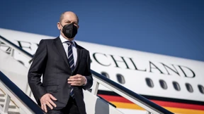 Kanzlerflug nach Moskau, mit leichtem Gepäck