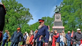 Streit um sowjetisches Ehrenmal in Dresden