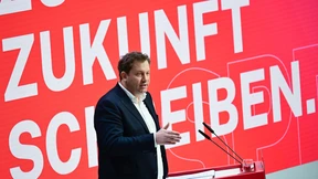Mitten in der Wirtschaftskrise: Lifestyle-Debatten, aber keine Reformen