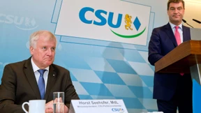 Seehofer kritisiert Söder für Kritik an Merkel