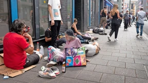 Fünf Millionen Euro mehr für Süchtige und Obdachlose