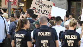 Reul verspricht „hundertprozentige Aufklärung“