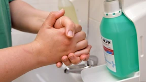 Zum Trinken erlaubt, zum Desinfizieren nicht?