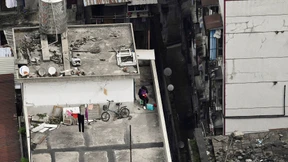 In Quarantäne mit dem Peiniger