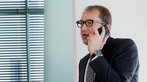 Dobrindt will Funklöcher bis 2018 stopfen