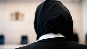 Kopftuchverbot auf der Richterbank?