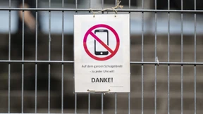 Sind Smartphone-Verbote an Schulen zulässig?