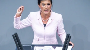 Wagenknecht nennt Grüne „gefährlichste Partei“