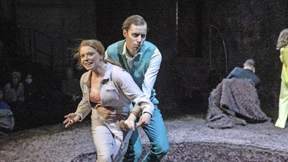 Schwups, schon fliegt das Abendland zum Fenster raus