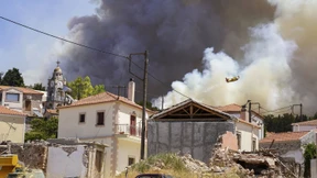 Heftige Brände in Griechenland und auf Teneriffa