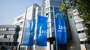 Adler Group verkauft 15.000 Wohnungen an LEG Immobilien