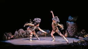 Zwischen Himmel und Bühne wohnen die Götter