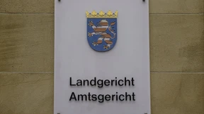 Splitterbombe hing von der Zimmerdecke