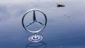 Kraftfahrt-Bundesamt geht Abgas-Verdacht bei Daimler nach