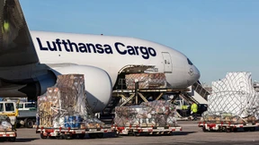 Luftfracht als Lichtblick