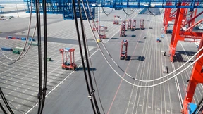 Verspätet ins tiefe Wasser