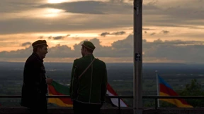 Pflichtschlagend und weltoffen