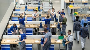 VW baut Brücken in die Welt der Arbeit