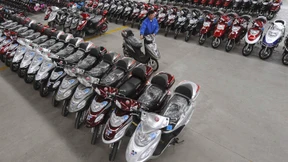 China sagt Elektrorollern den Kampf an