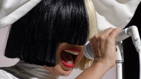 Sängerin Sia streitet sich um ihren Sohn