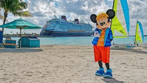 Die Disney Treasure als schwimmender Traumpark