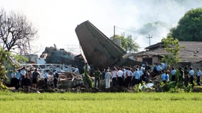 Mindestens zehn Tote bei Flugzeugabsturz