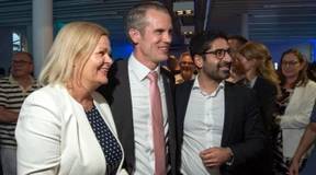 Amtsinhaber Schwenke siegt schon im ersten Wahlgang deutlich