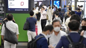 Starkes Erdbeben erschüttert Tokio