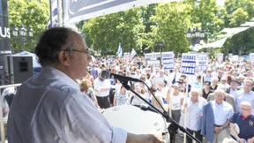 „Wer Israel angreift, der greift auch uns an“