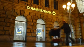 Commerzbank kündigt Quartalsverlust an