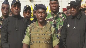 Putschisten erlauben wieder internationale Sender