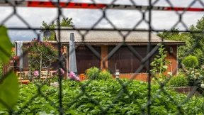 Polizei reißt Gartenlaube im Münsteraner Missbrauchsfall ab