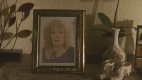 Sie lebte mit der Leiche ihres Ehemanns