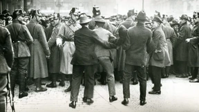 Die Linksradikalen wollen von der Wirtschaftsnot profitieren